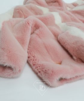 Chaqueta de visón en color rosa y blanco